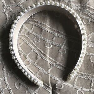 Pearl thick beaded headband